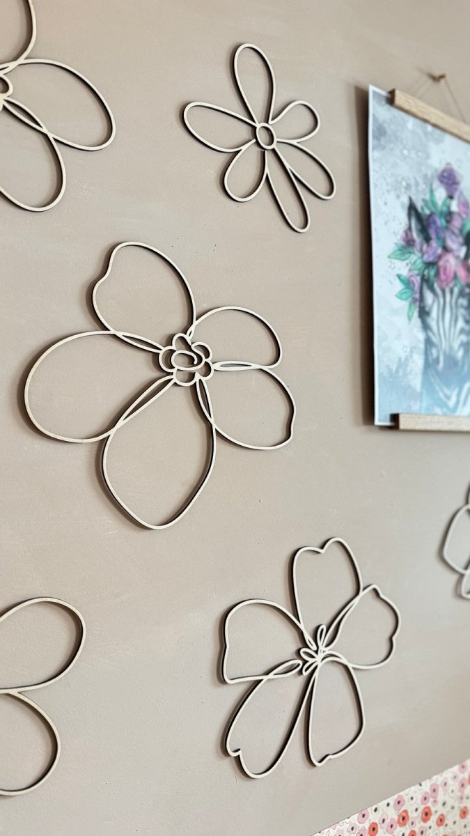 6st Blommor - Väggdekoration i Naturligt Trä - Rootly - 