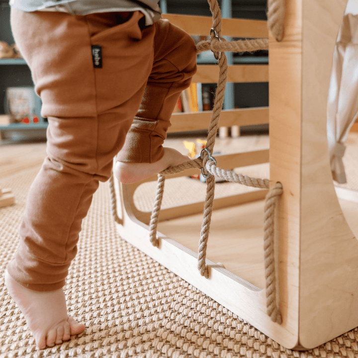 CUBITRI® klätterkub för lek med träfönster - Rootly - Klätterställningar