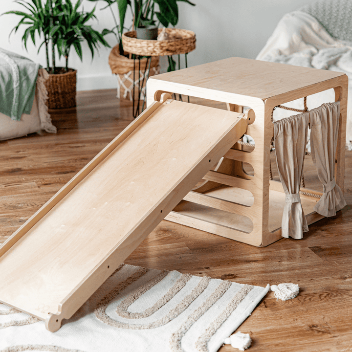 CUBITRI® klätterkub för lek med träfönster - Rootly - Klätterställningar