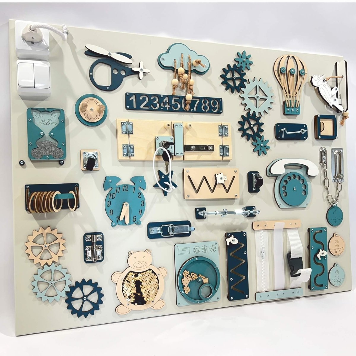 Extra stor Montessori aktivitetstavla (60×80 cm) - Rootly - Montessori leksaker