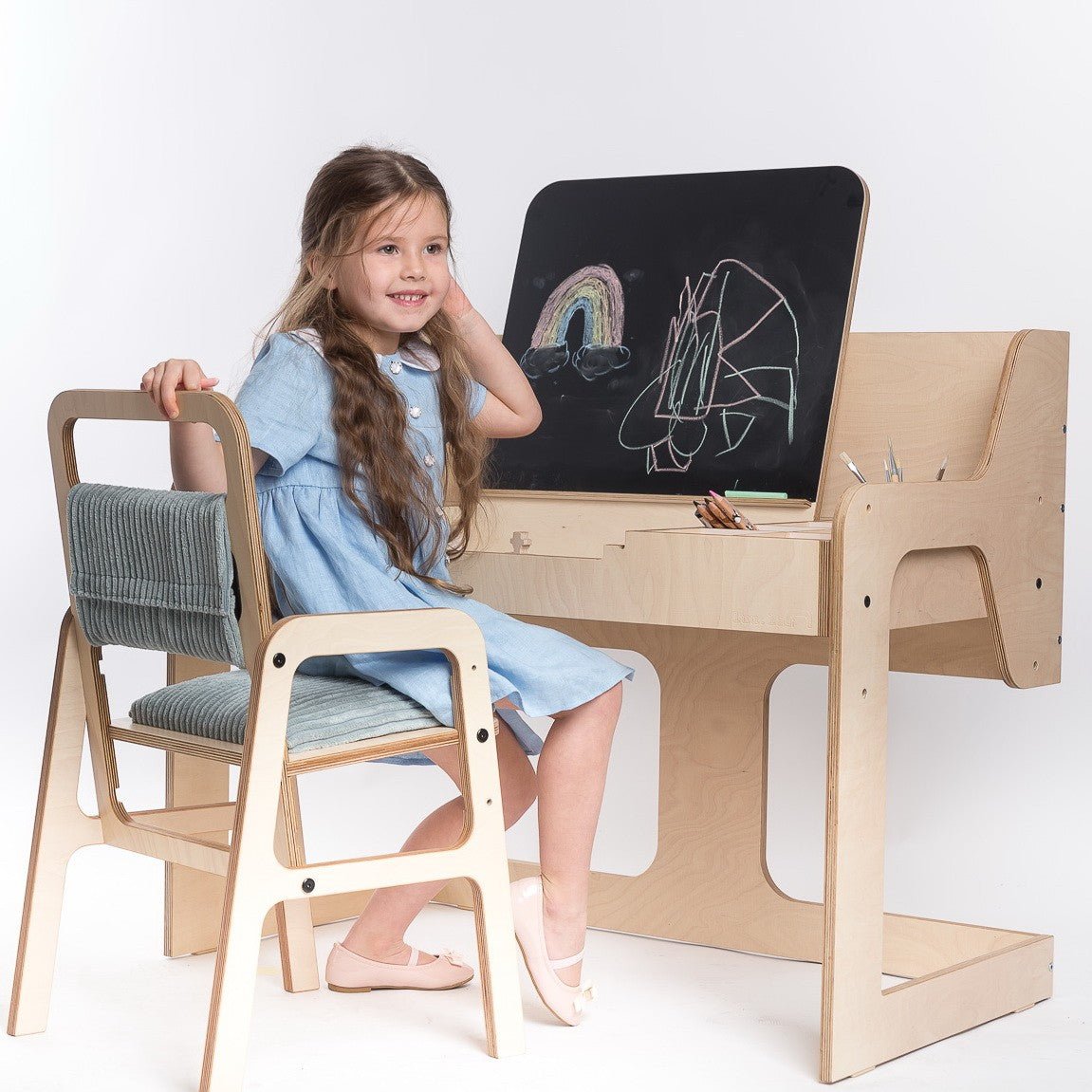 Justerbart och multifunktionellt bord och stol set för barn i Montessori stil - Mint grön - Rootly - Montessori möbler