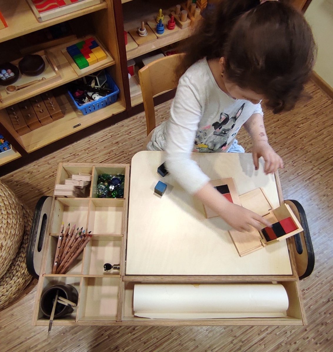 Justerbart och Multifunktionellt Bord och Stol Set För Barn i Montessori Stil - Rosa - Rootly - Montessori möbler