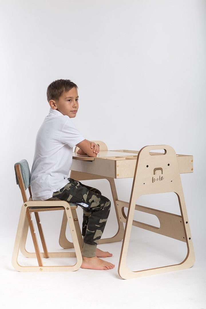 Kreativt bord för barn i Montessori stil - Rootly - Montessori möbler