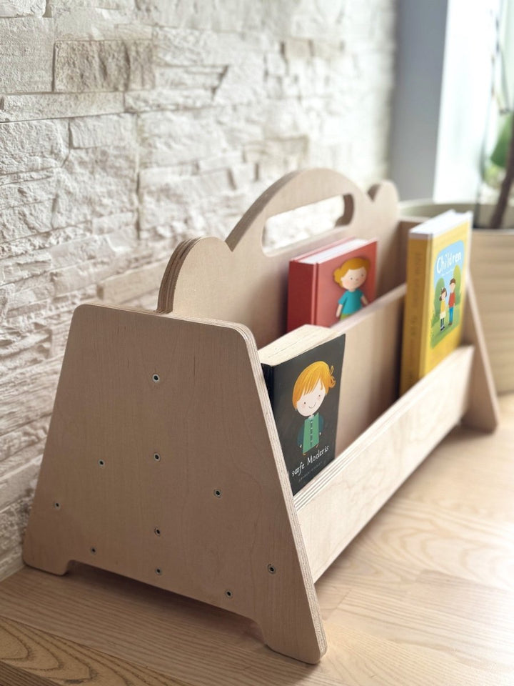 Montessori dubbelsidig bokdisplay i trä för barn - Finns i flera färger - Rootly - Montessori möbler