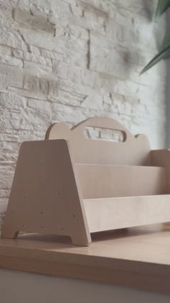Montessori dubbelsidig bokdisplay i trä för barn - Finns i flera färger - Rootly - Montessori möbler