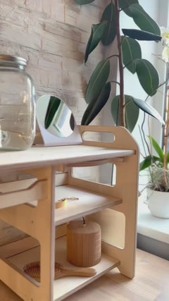 Montessori tvättställ i trä med förvaring för barn – Stor modell - Rootly - Montessori möbler