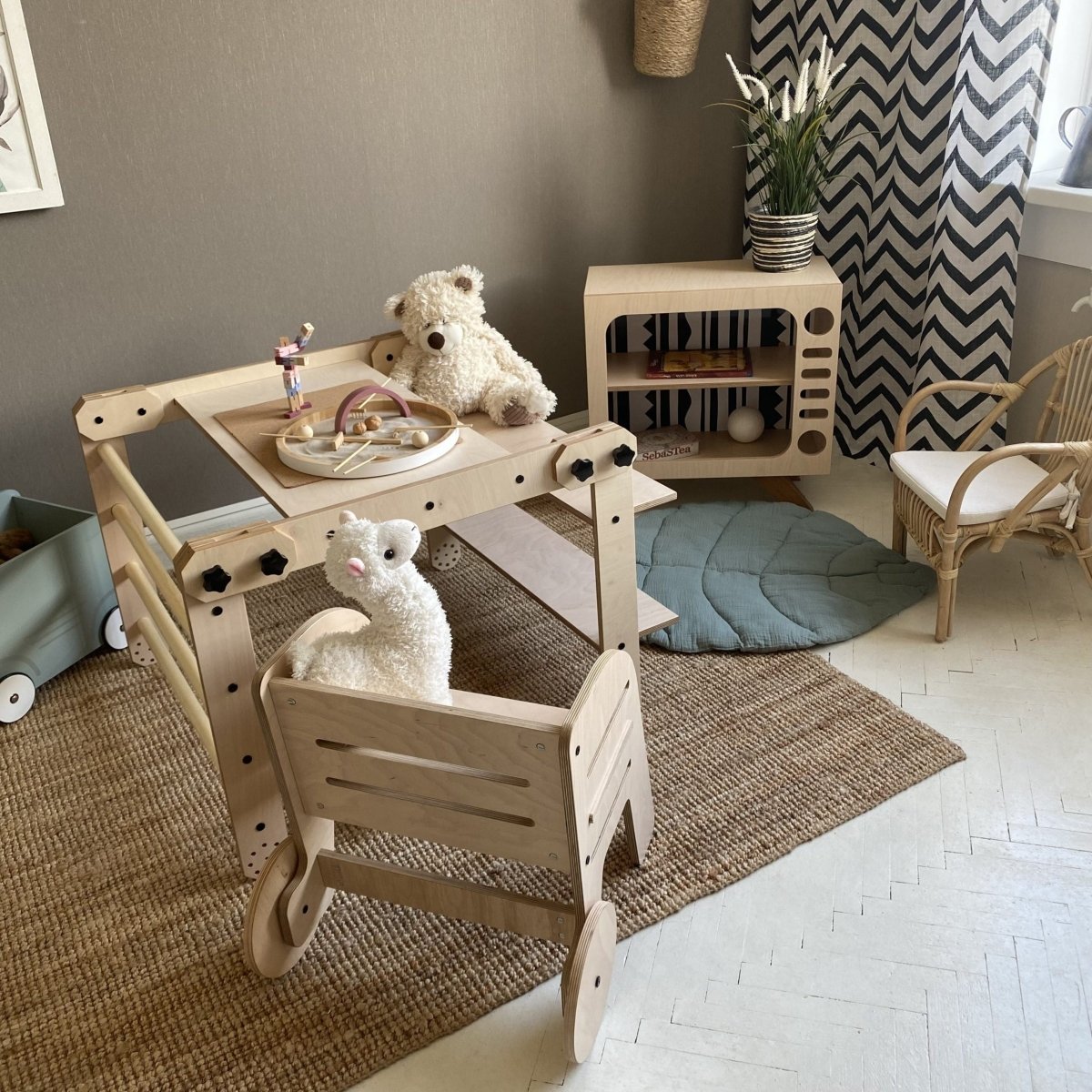 Multifunktionell klätterställning/bord/ritbräda för barn - Rootly - Montessori möbler