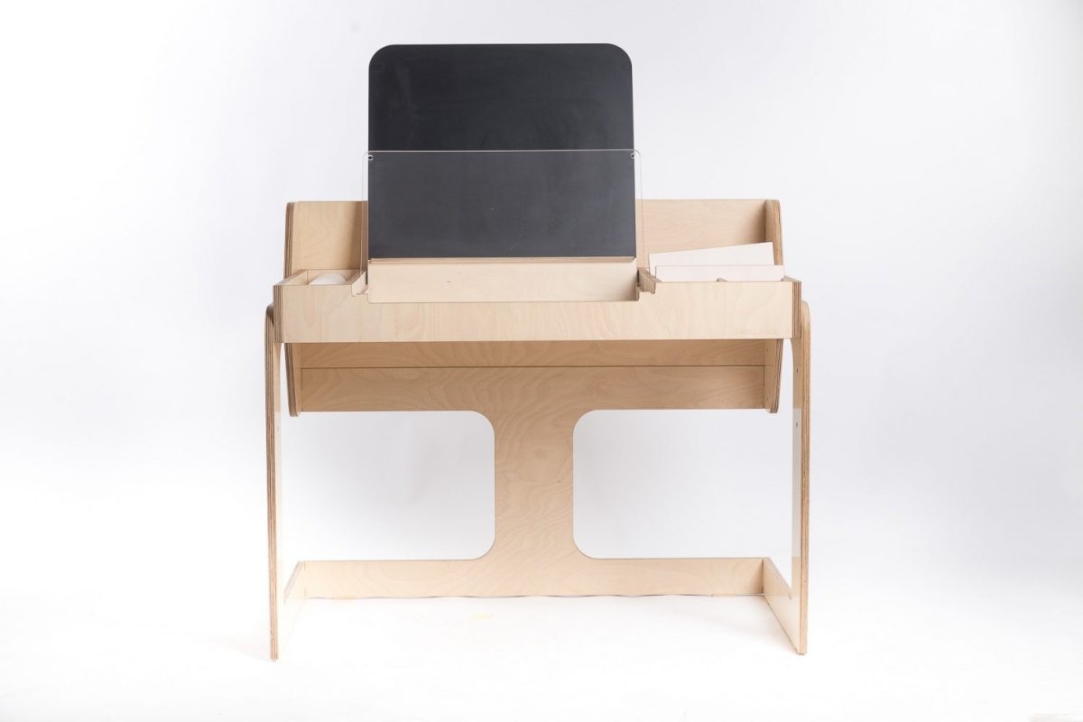 Multisensoriskt och kreativt bord för barn i Montessori stil - Rootly - Montessori möbler