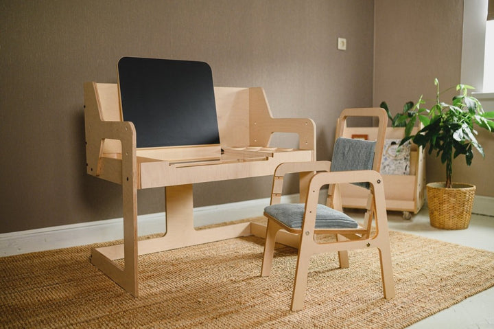 Multisensoriskt och kreativt bord för barn i Montessori stil - Rootly - Montessori möbler