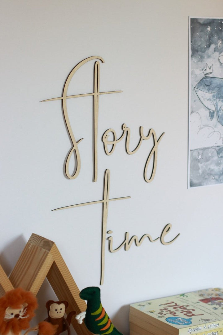 Story Time - Väggdekoration i Trä - Rootly - 