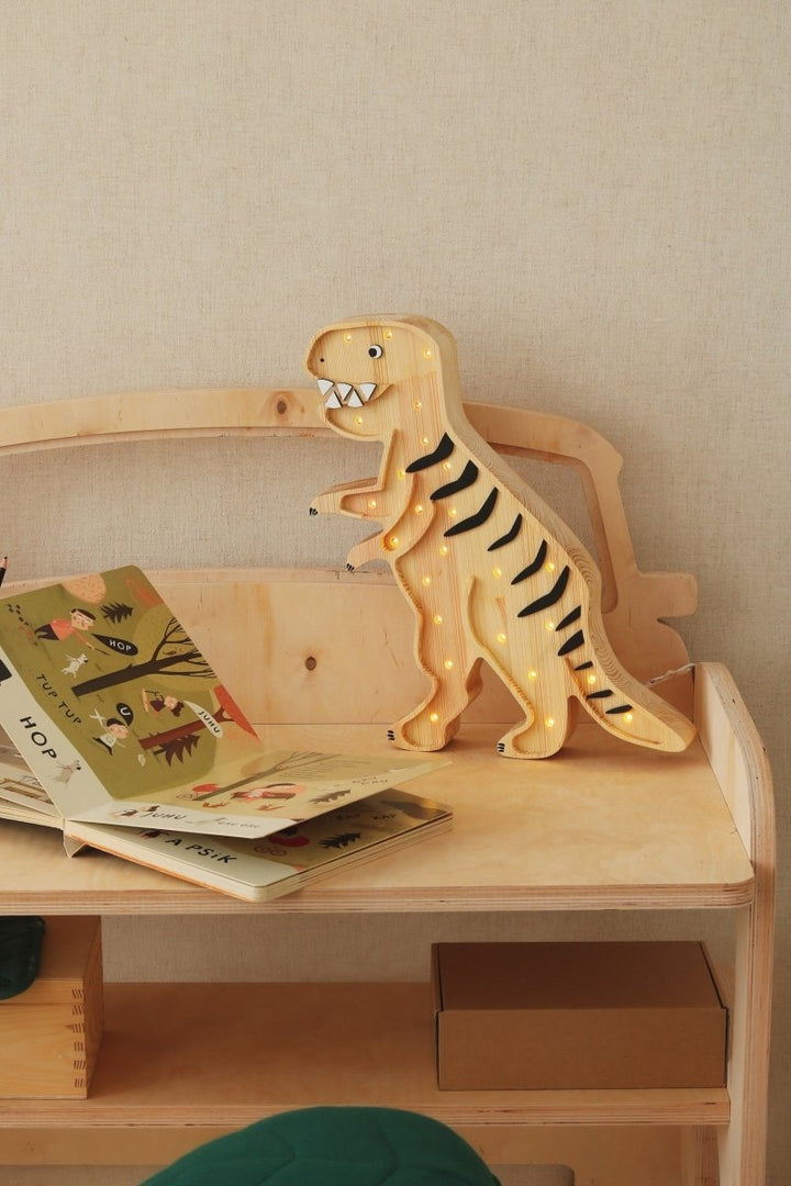 T - Rex Nattlamp i trä - Rootly - LAMPOR
