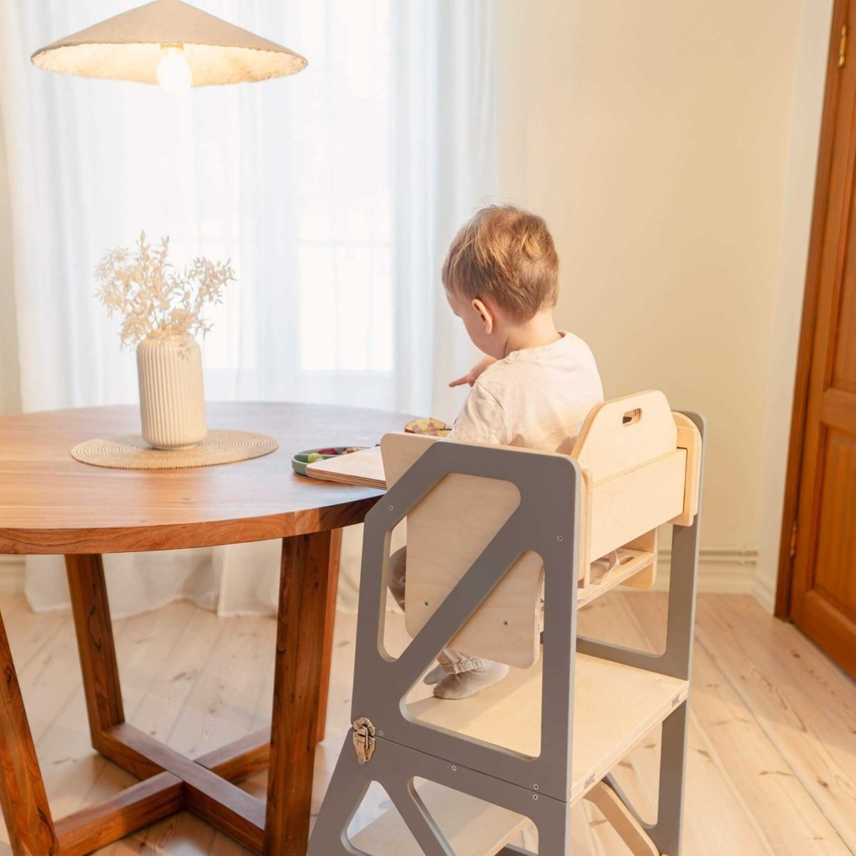 Transformerbart kökstorn - Barnstol och stol/bord kombo - Rootly - Stegpallar